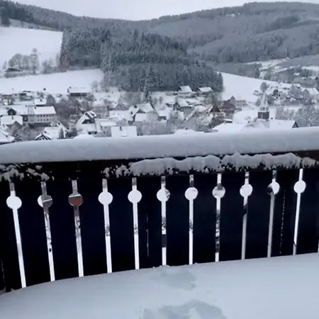 Pieck Mit Parkplatz Und Privater Garage وينتربرغ