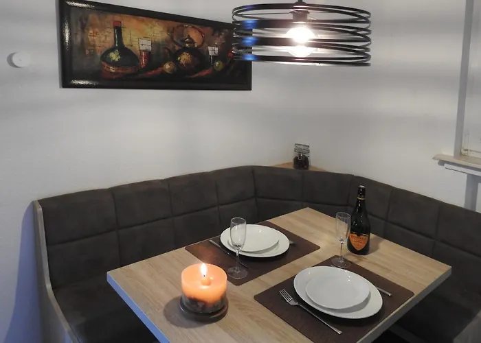 Pieck Mit Parkplatz Und Privater Garage アパート