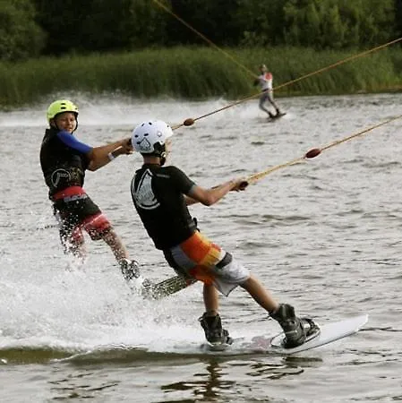 Pieck Mit Parkplatz Und Privater Garage * ヴィンターベルク